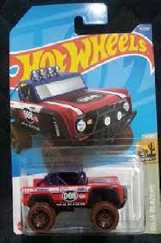 CUSTOM FORD BRONCO